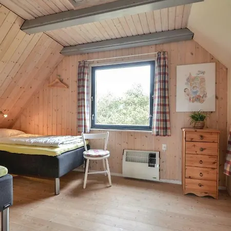 Дом отдыха 3 Bedroom Awesome In Norre Nebel